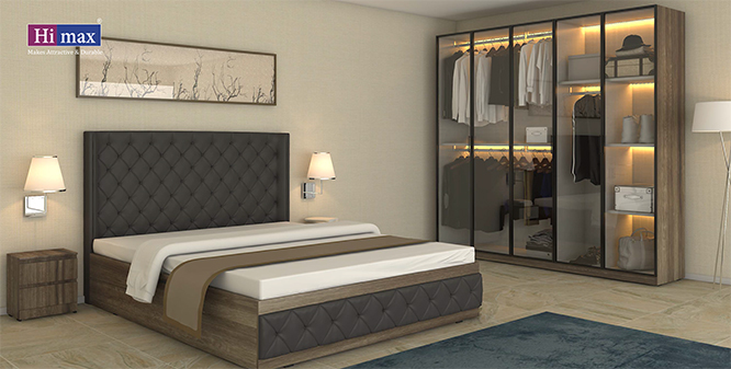 Oakroota Bedroom Set